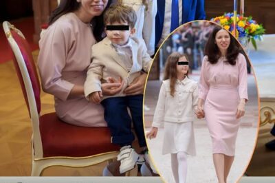 Cât costă rochia purtată de Mirabela Grădinaru la prima sa vizită oficială. Prima Doamnă a fost lăudată pentru alegerea făcută, prețul este accesibil oricui