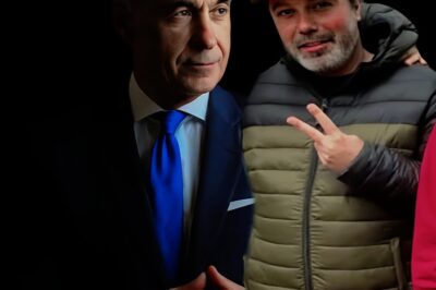 El este fiul lui Calin Georgescu. Are o meserie total diferita de a parintilor lui
